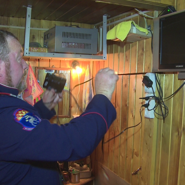 Казаки помогают жителям рязанской глубинки перенастроить телевизоры на «цифру»