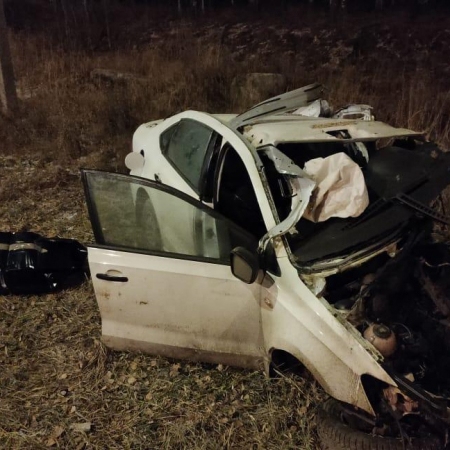 В Рязани водитель Volkswagen погиб в результате столкновения авто с грузовиком Scania
