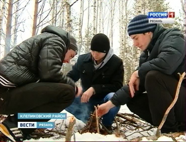 Первокурсники на природе. Студенты заблудились под тюменью. Фотосессия в лесу. Студенты в лесу. Студенты в лесу 2.