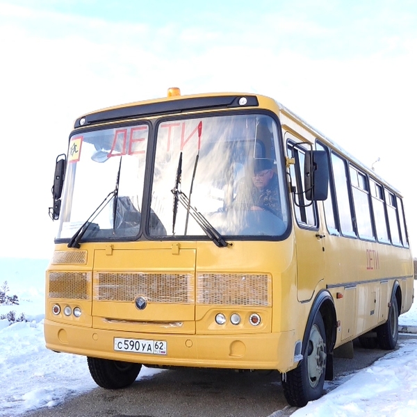 Школы региона получили 10 автобусов