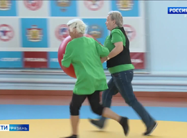 Бабушки и дедушки на старт!