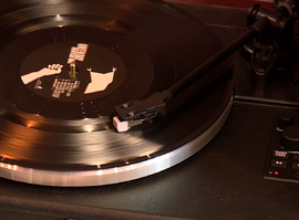 Спрос на виниловые пластинки в России вырос на 15% - что слушают рязанцы?