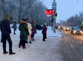 Актуальная тема - Рязанцы жалуются, транспорт переполнен, на остановках приходится долго стоять