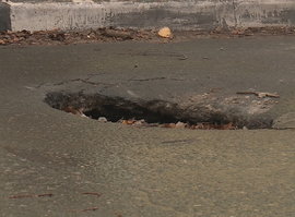 За плохие дороги расплачивается миллионами: администрация Рязани компенсирует водителям ущерб