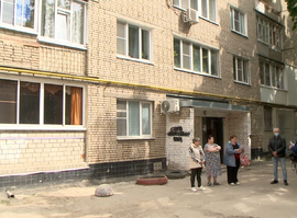 Жители одного из рязанских домов конфликтуют с управляющей компанией